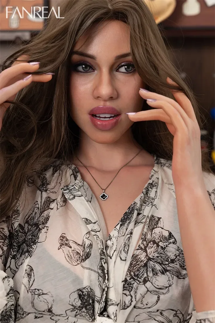 FanReal | Maddy - 5ft 6/168cm F-Cup Real Skin ROS Silicone Sex Doll view 2