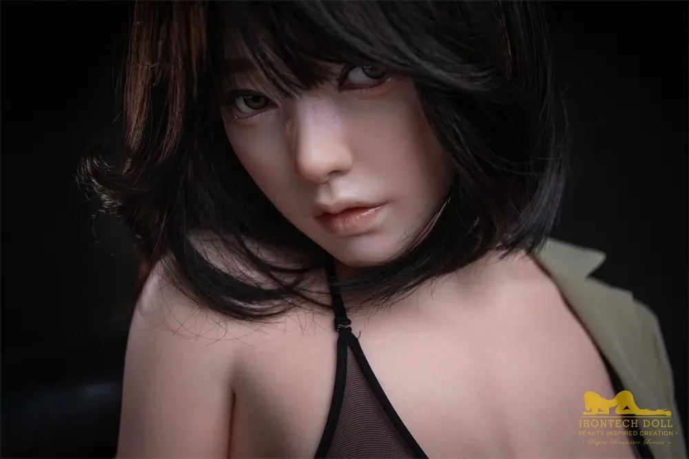 Irontech | Eileen - 5ft 4/163cm Head S40 Silicone Sex Doll view 3