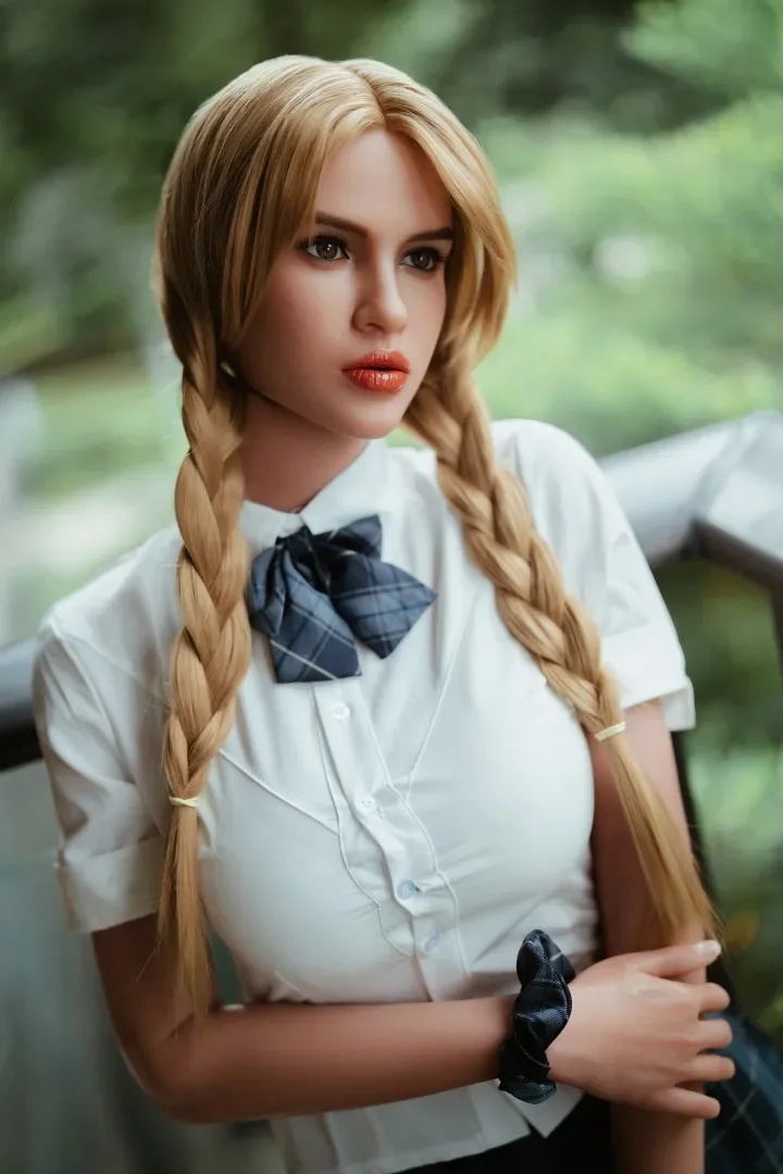 Top Fire | Chloe - Ultra Light 5ft 7/170cm Silicone Sex Doll, T24 view 3