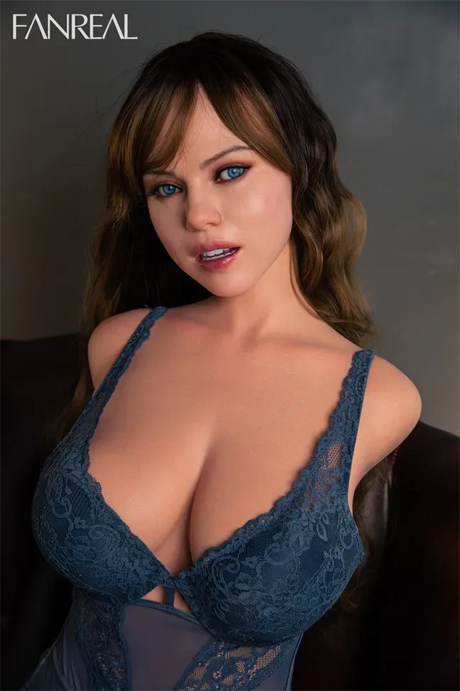 FanReal | Carlee -3ft 6/111cm F-Cup Real Skin ROS Head Silicone Torso for Men view 2