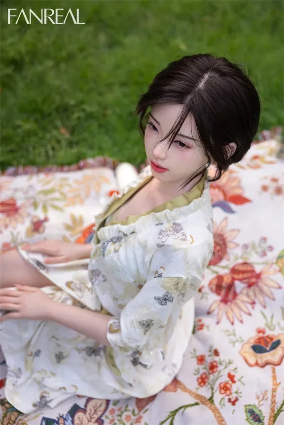 FanReal | Molly - 5ft /153cm B-Cup Silicone Sex Doll view 4