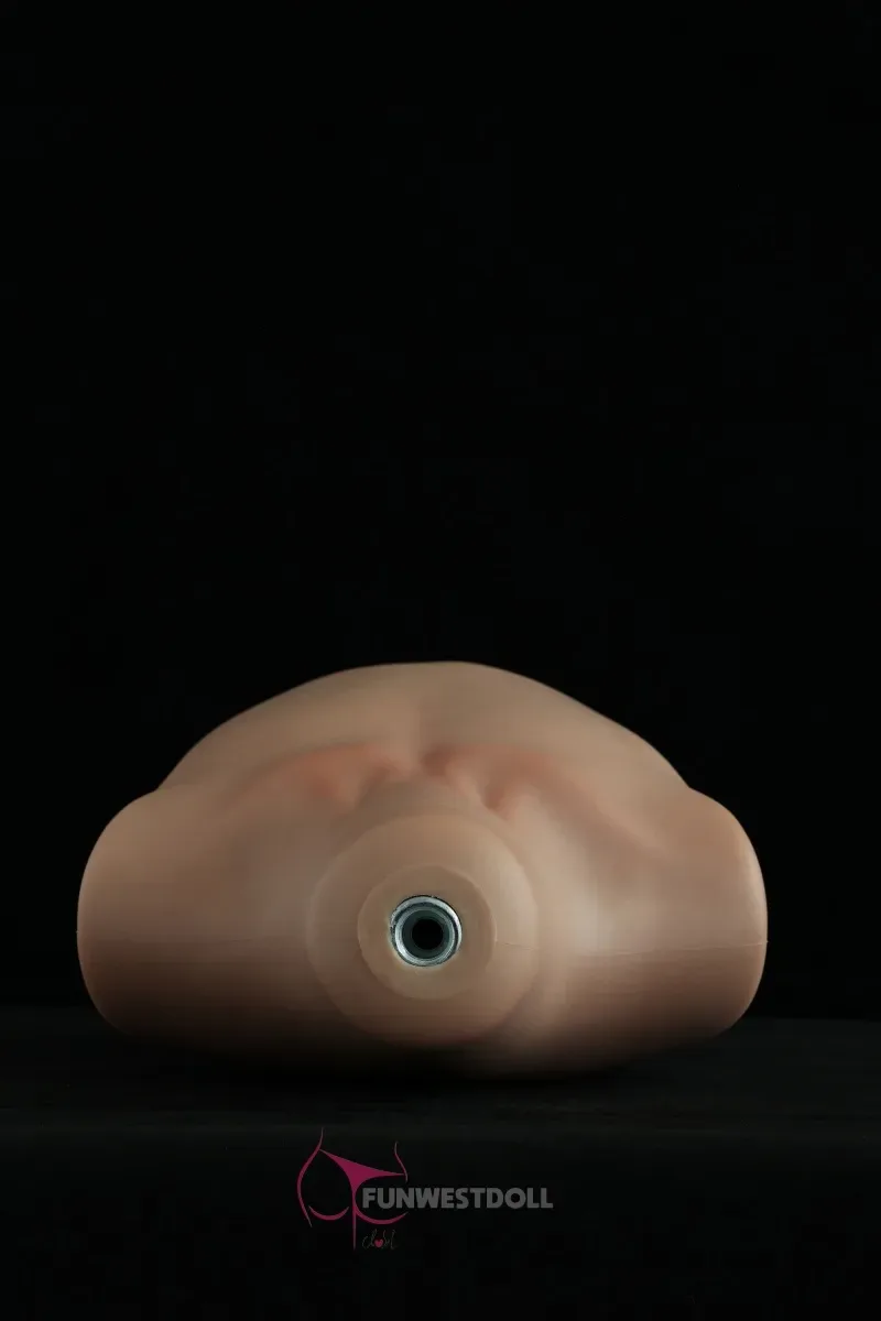 Funwest Doll | Silicone Head Stand view 4