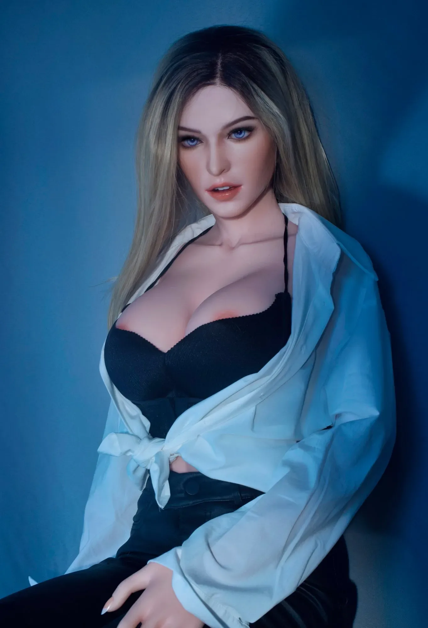 Elsa Babe 165cm/5ft5 - Silicone Sex Doll
Tyler Grande view 2