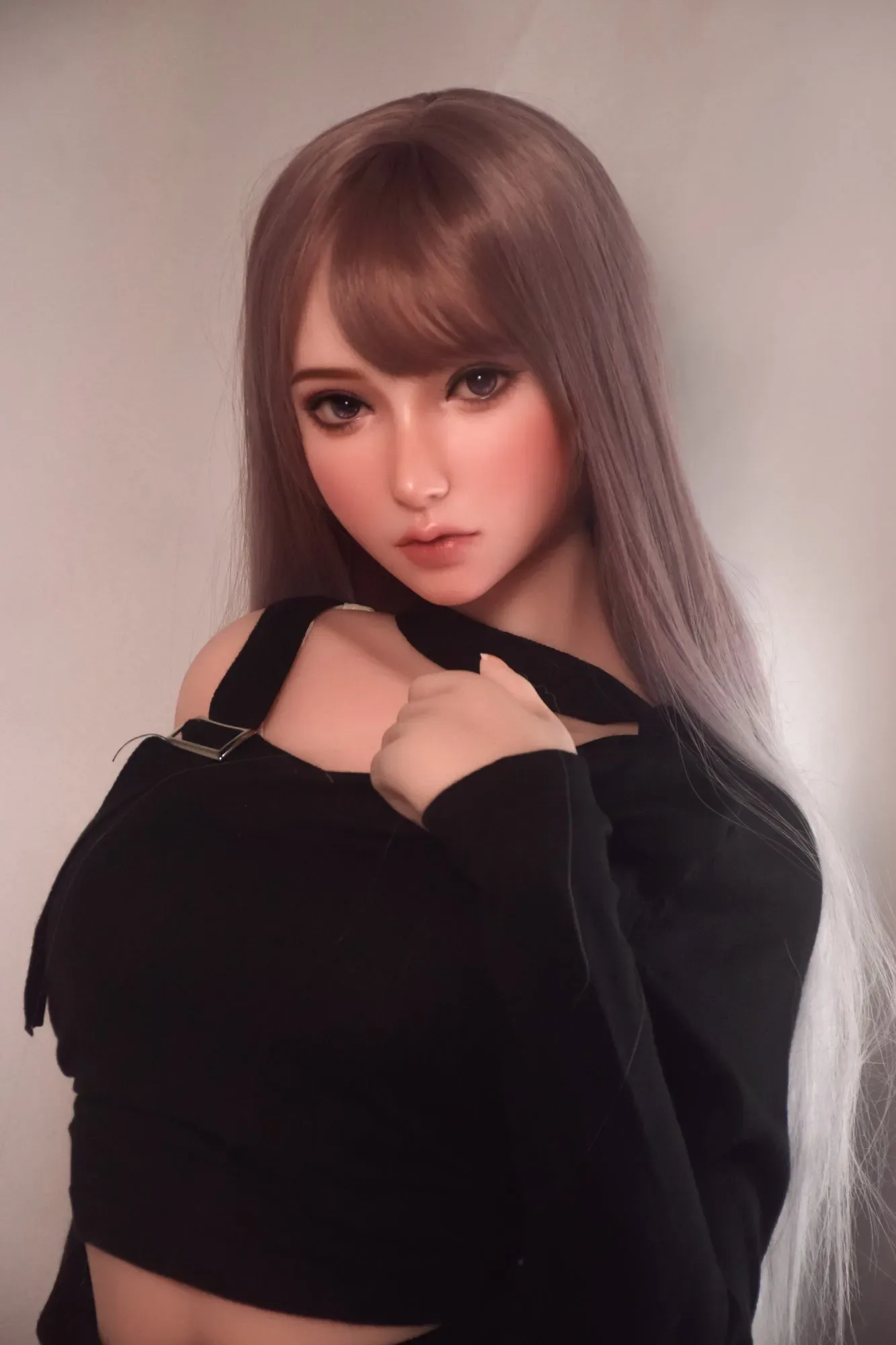 Elsa Babe 165cm/5ft5 - Silicone Sex Doll
Mizushima Suzuran view 5