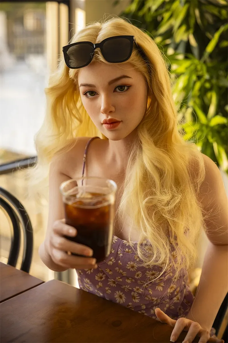 Starpery | Iris - 5ft 6/169cm C-Cup Silicone Sex Doll view 2